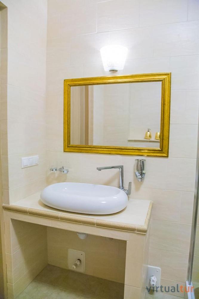 Bed and Breakfast Resedinta Rotundu Butuceny Экстерьер фото