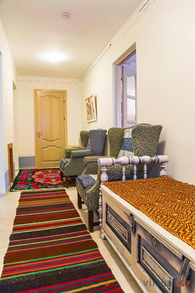 Bed and Breakfast Resedinta Rotundu Butuceny Экстерьер фото